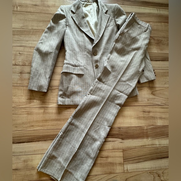 Yves Saint Laurent vintage pinstripe suit / jacket & pants. YSL buttons - Picture 8 of 15